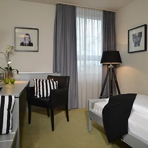 *** Hotel Friends Germany